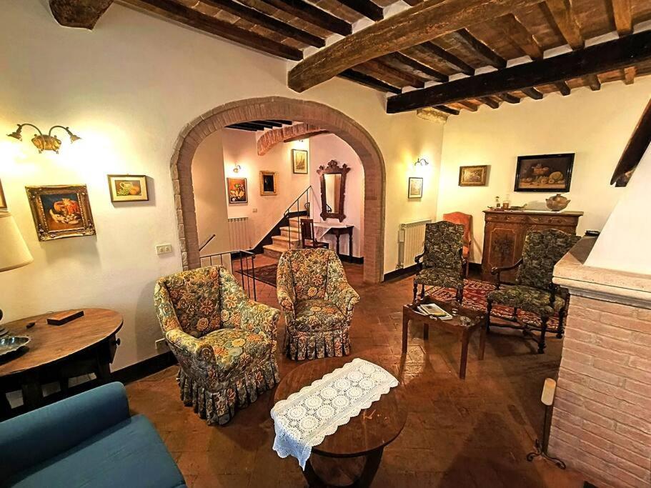 Renaissance House Villa Пиенца Екстериор снимка